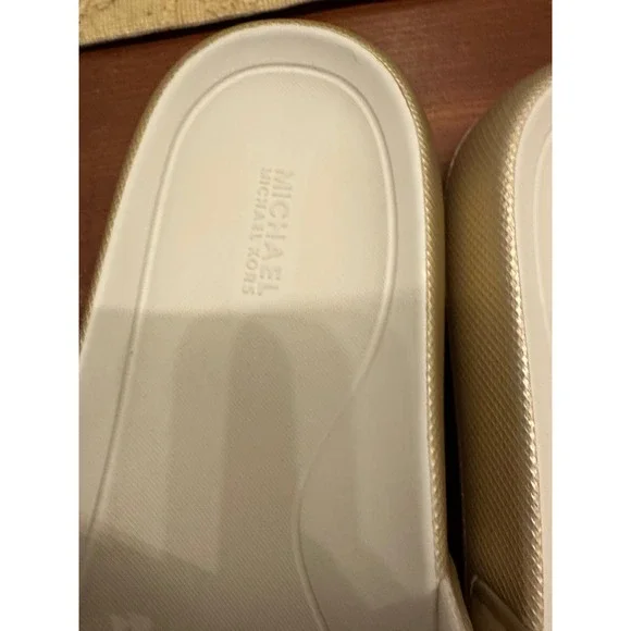 Michael Kors MK Gold White Slide Sandals Womens Size 7M EVA Upper Outsole L022L - Picture 3 of 7